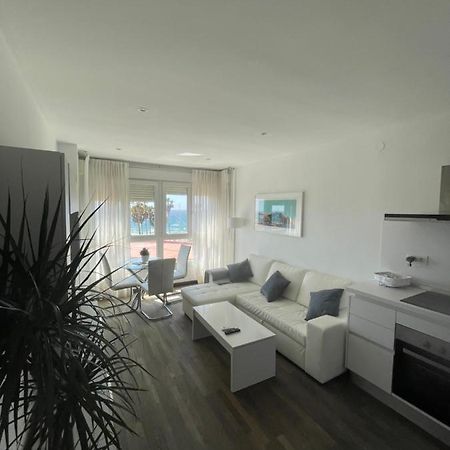 Apartamento 5 Home Suites Almeria Bagian luar foto